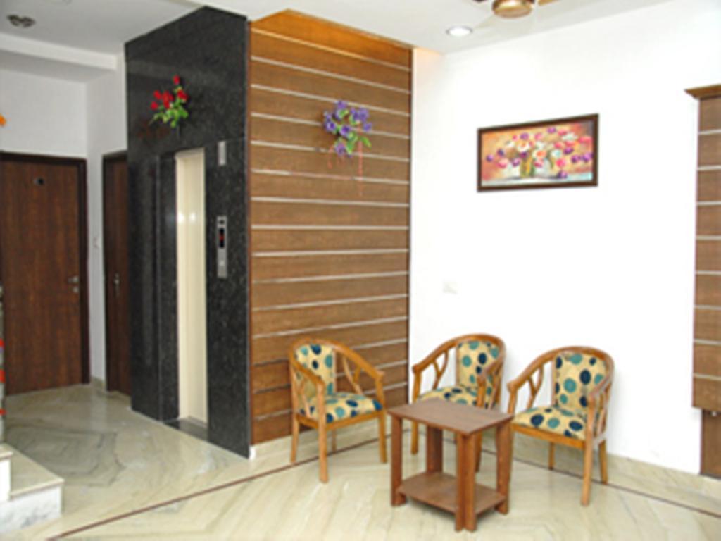 Hotel Holiday Comfort Amritsar Buitenkant foto